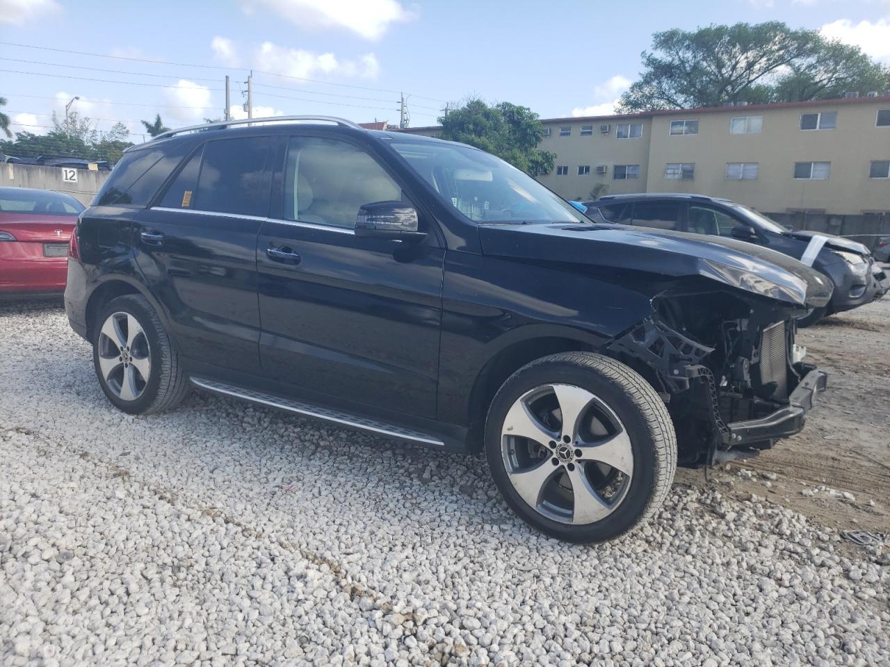 Photo 3 VIN: 4JGDA5JB2JB175489 - MERCEDES-BENZ GLE 