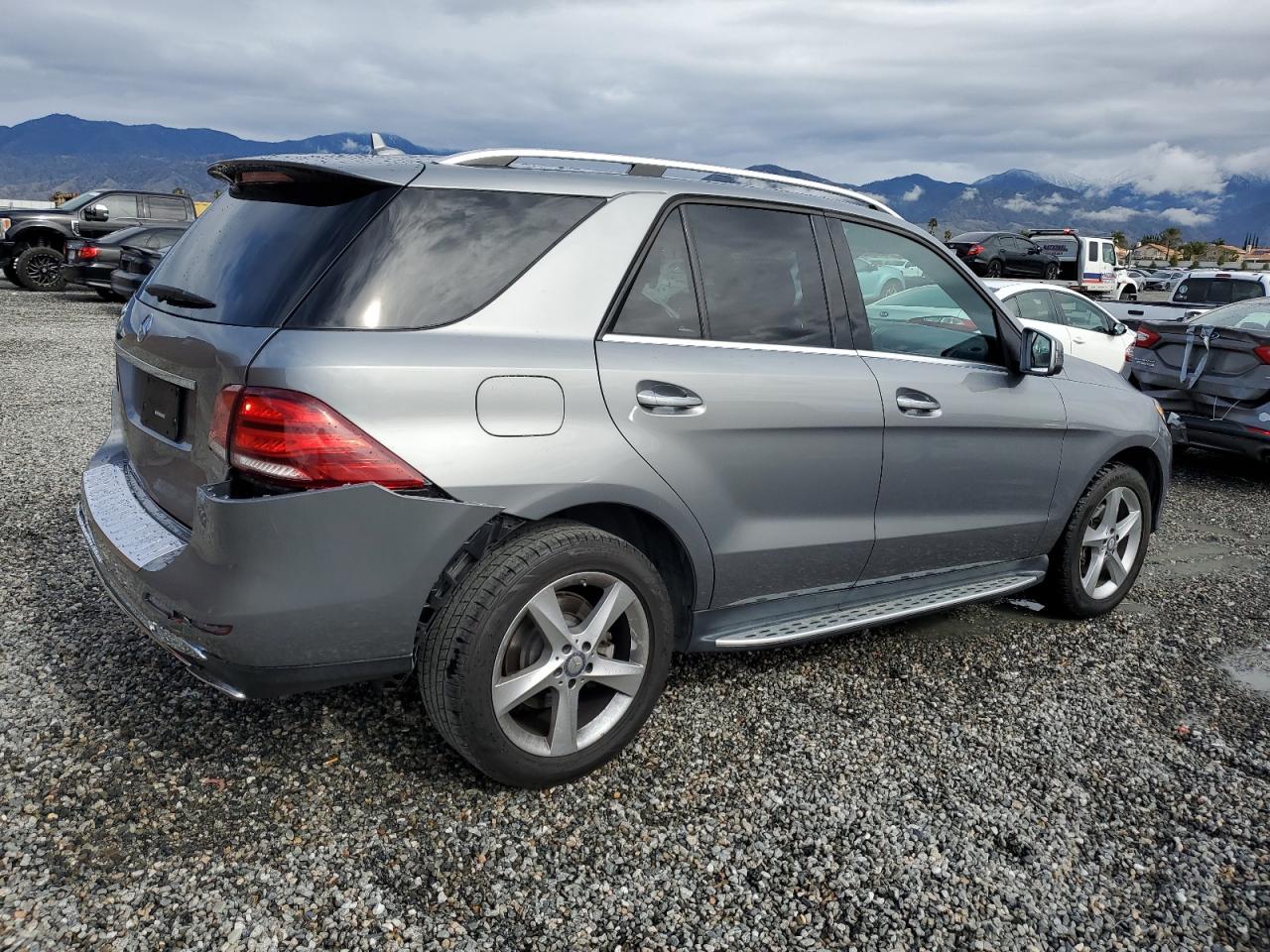 Photo 2 VIN: 4JGDA5JB3GA776506 - MERCEDES-BENZ GLE 