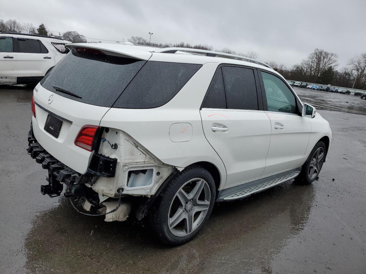 Photo 2 VIN: 4JGDA5JB3HA818156 - MERCEDES-BENZ GLE 