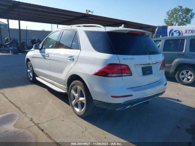 Photo 2 VIN: 4JGDA5JB5JB093577 - MERCEDES-BENZ GLE 