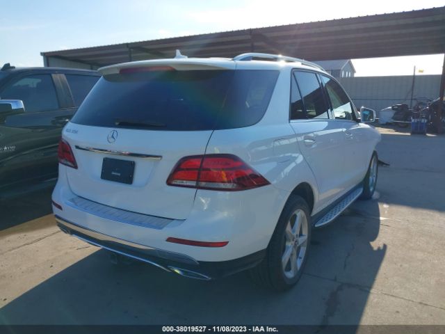 Photo 3 VIN: 4JGDA5JB5JB093577 - MERCEDES-BENZ GLE 