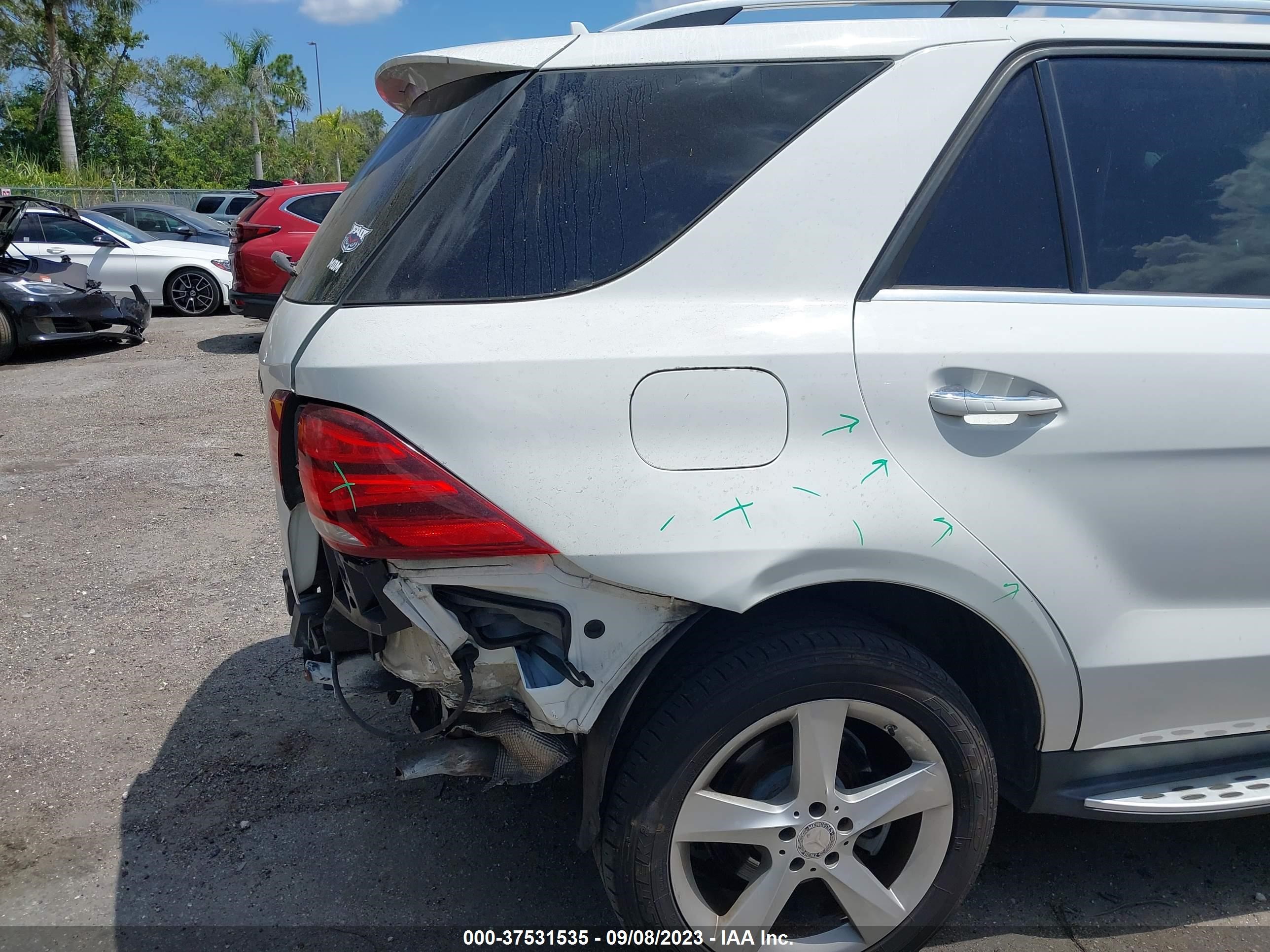 Photo 11 VIN: 4JGDA5JB6GA720026 - MERCEDES-BENZ GLE 