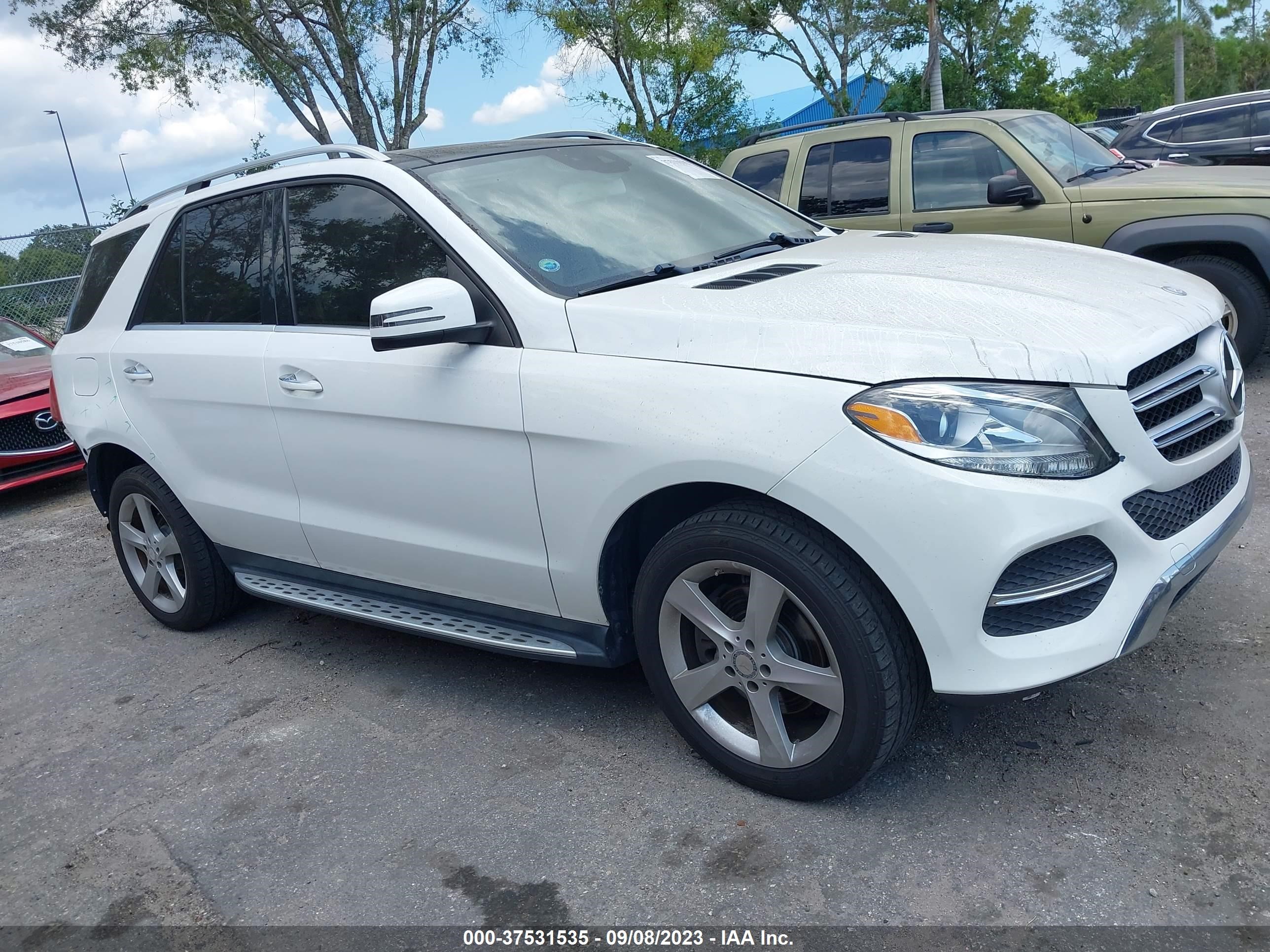 Photo 13 VIN: 4JGDA5JB6GA720026 - MERCEDES-BENZ GLE 