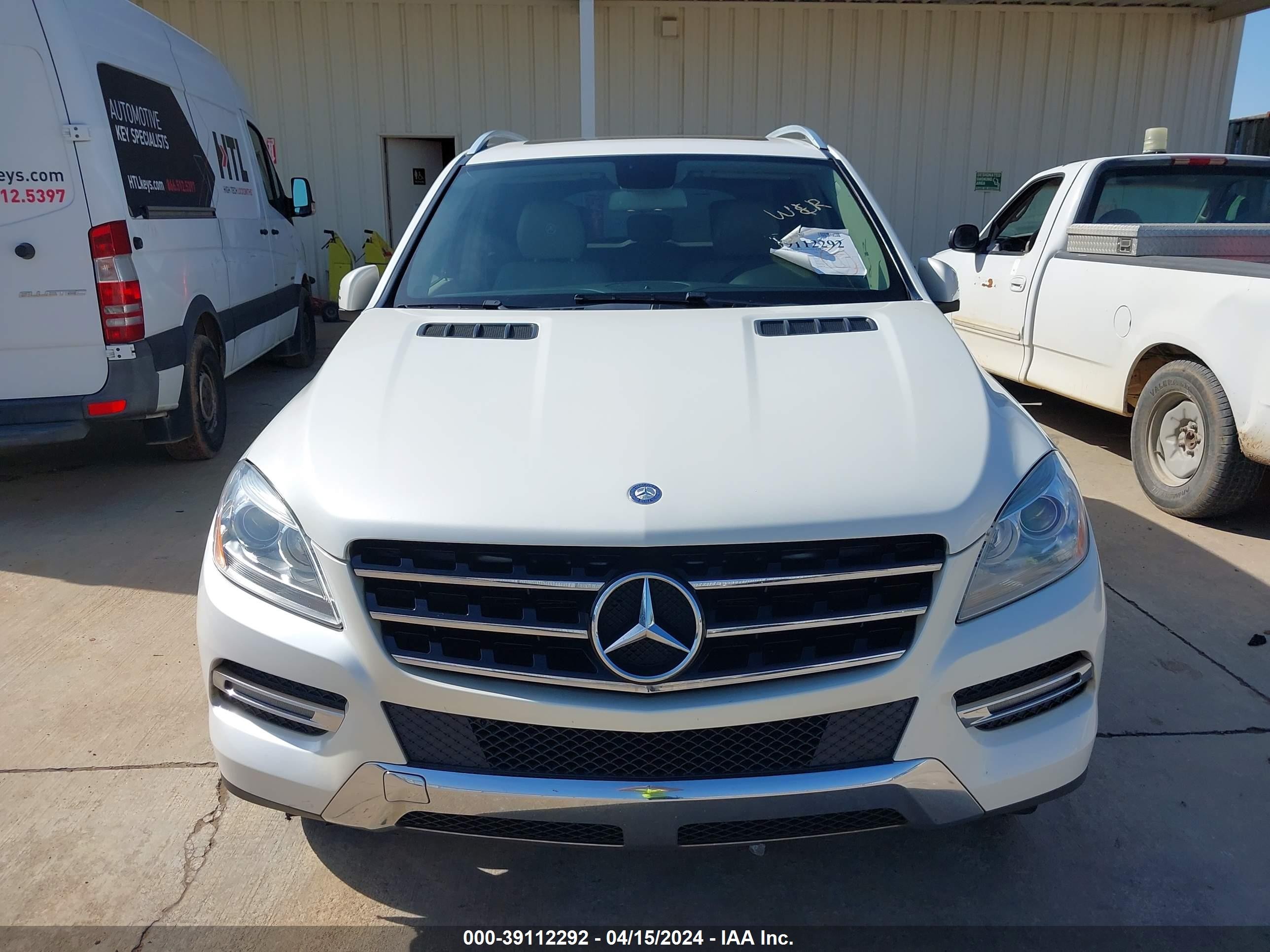 Photo 5 VIN: 4JGDA5JB7DA173165 - MERCEDES-BENZ NULL 