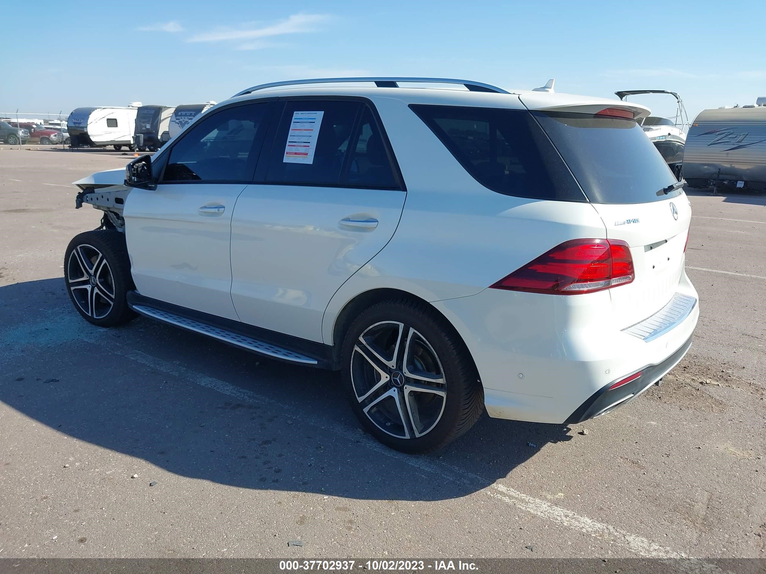 Photo 2 VIN: 4JGDA6EB0JB033206 - MERCEDES-BENZ GLE 