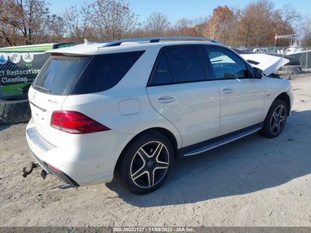 Photo 3 VIN: 4JGDA6EB0JB093129 - MERCEDES-BENZ AMG GLE 43 