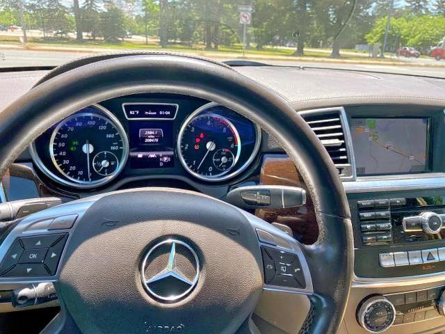 Photo 6 VIN: 4JGDF2EE4DA165657 - MERCEDES-BENZ GL 350 BLU 