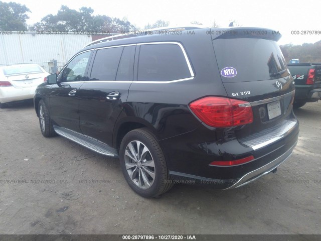 Photo 2 VIN: 4JGDF2EE4FA558335 - MERCEDES-BENZ GL-CLASS 