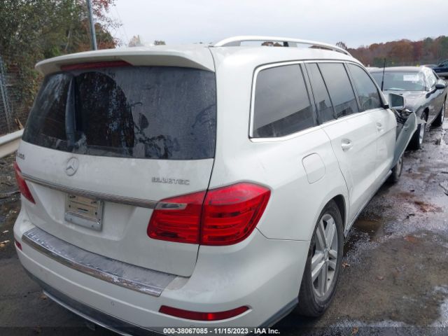 Photo 3 VIN: 4JGDF2EE5DA210508 - MERCEDES-BENZ GL 350 BLUETEC 