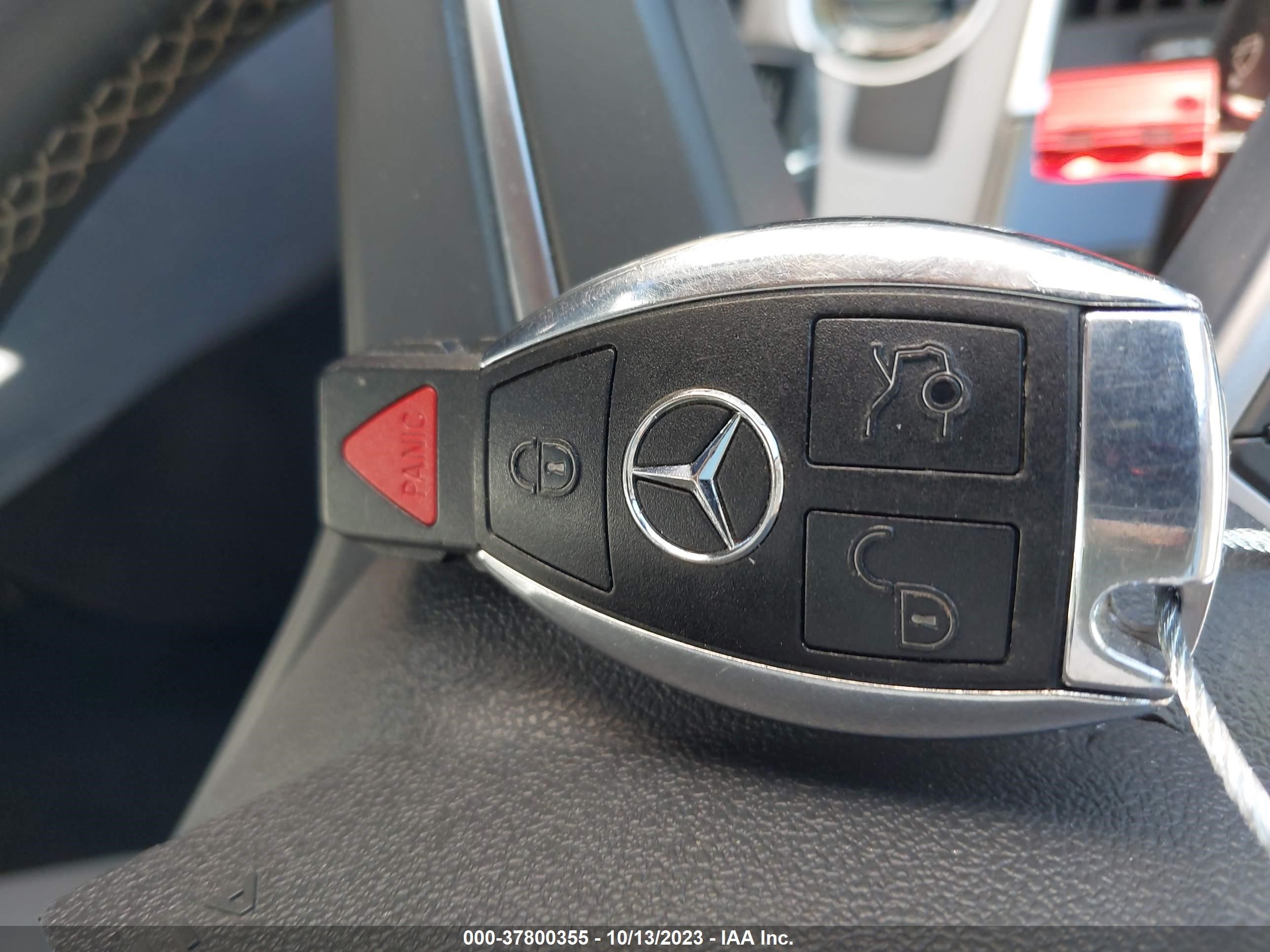 Photo 10 VIN: 4JGDF2EE6FA441694 - MERCEDES-BENZ GL-KLASSE 