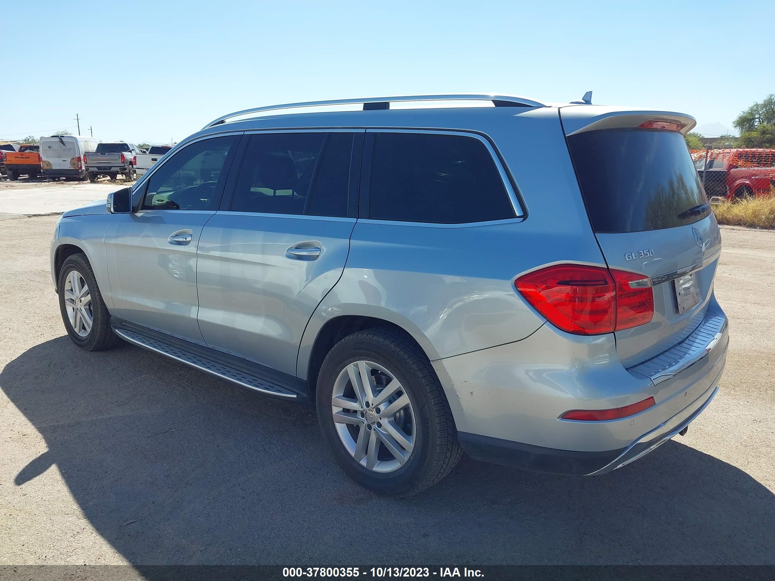 Photo 2 VIN: 4JGDF2EE6FA441694 - MERCEDES-BENZ GL-KLASSE 