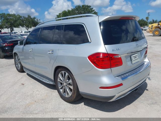 Photo 2 VIN: 4JGDF2EE6FA583835 - MERCEDES-BENZ GL-CLASS 