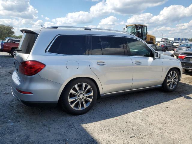 Photo 2 VIN: 4JGDF2EE8EA398698 - MERCEDES-BENZ GL 350 BLU 