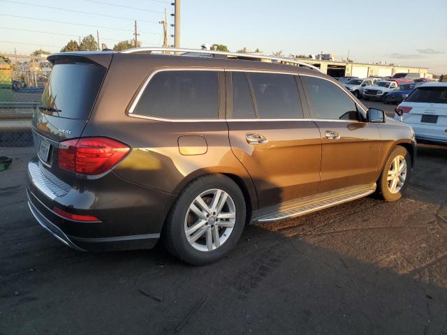 Photo 2 VIN: 4JGDF2EE8FA528397 - MERCEDES-BENZ GL-CLASS 