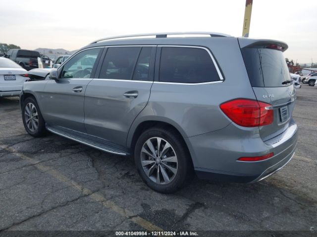 Photo 2 VIN: 4JGDF2EE8FA543336 - MERCEDES-BENZ GL-CLASS 