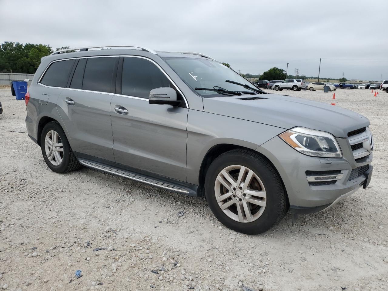 Photo 3 VIN: 4JGDF2EE8FA573100 - MERCEDES-BENZ GL-KLASSE 