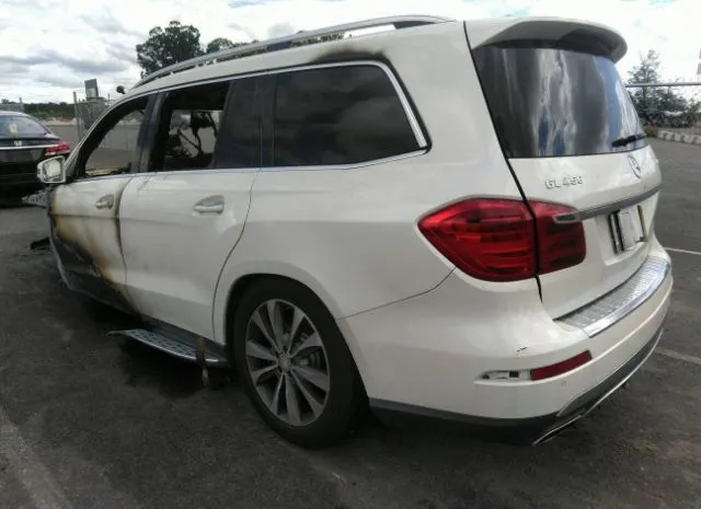 Photo 2 VIN: 4JGDF6EE0FA469305 - MERCEDES-BENZ GL-CLASS 