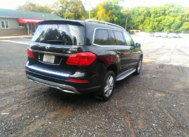 Photo 3 VIN: 4JGDF6EE1FA481821 - MERCEDES-BENZ GL-CLASS 