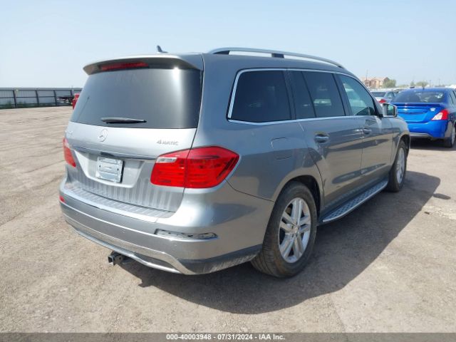 Photo 3 VIN: 4JGDF6EE2FA479043 - MERCEDES-BENZ GL-CLASS 