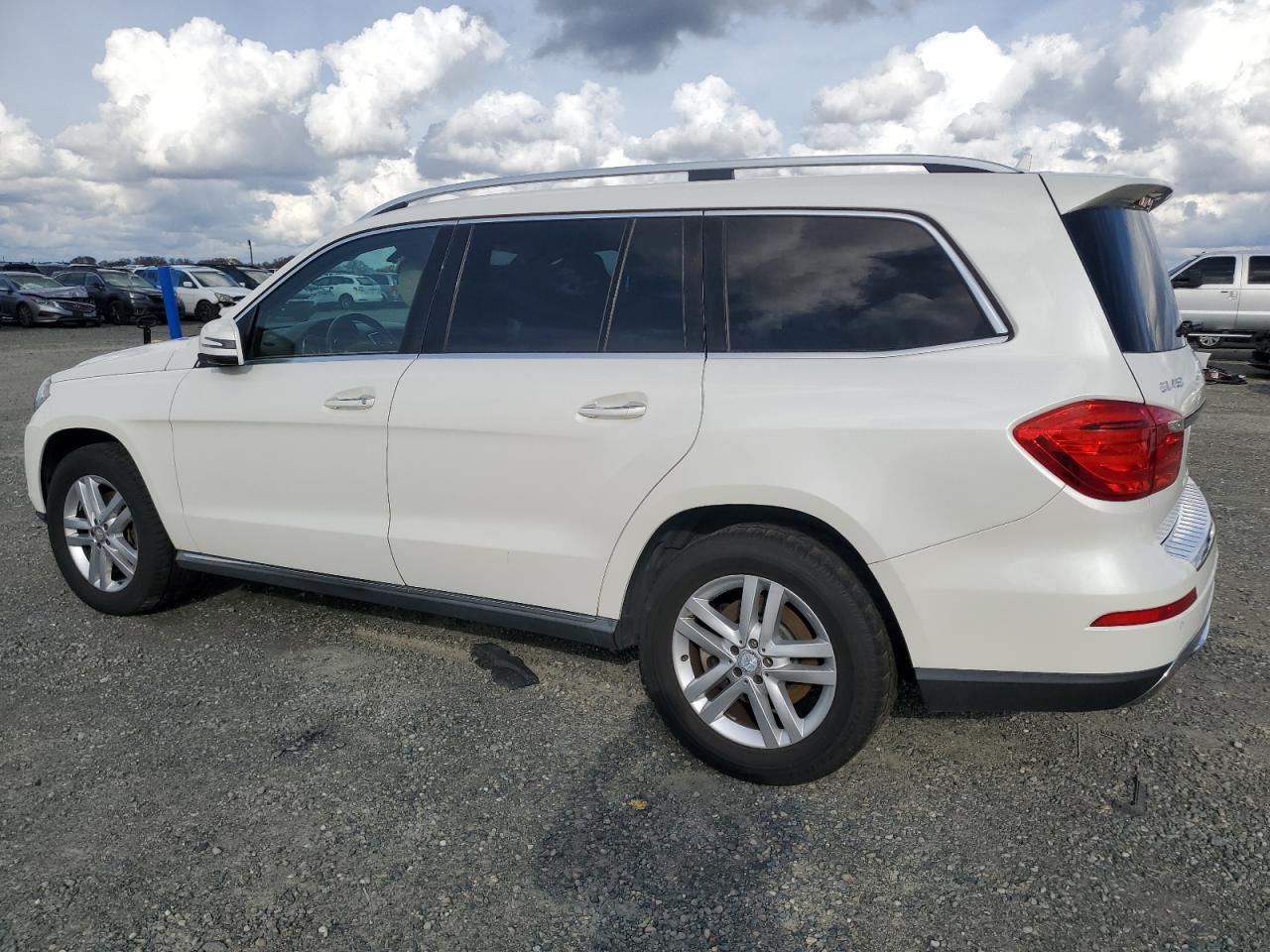 Photo 1 VIN: 4JGDF6EE2FA531352 - MERCEDES-BENZ GL-KLASSE 