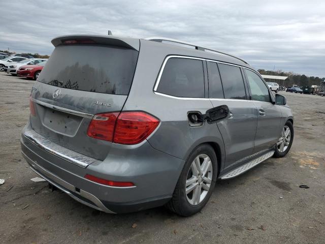 Photo 2 VIN: 4JGDF6EE4FA503147 - MERCEDES-BENZ GL-CLASS 