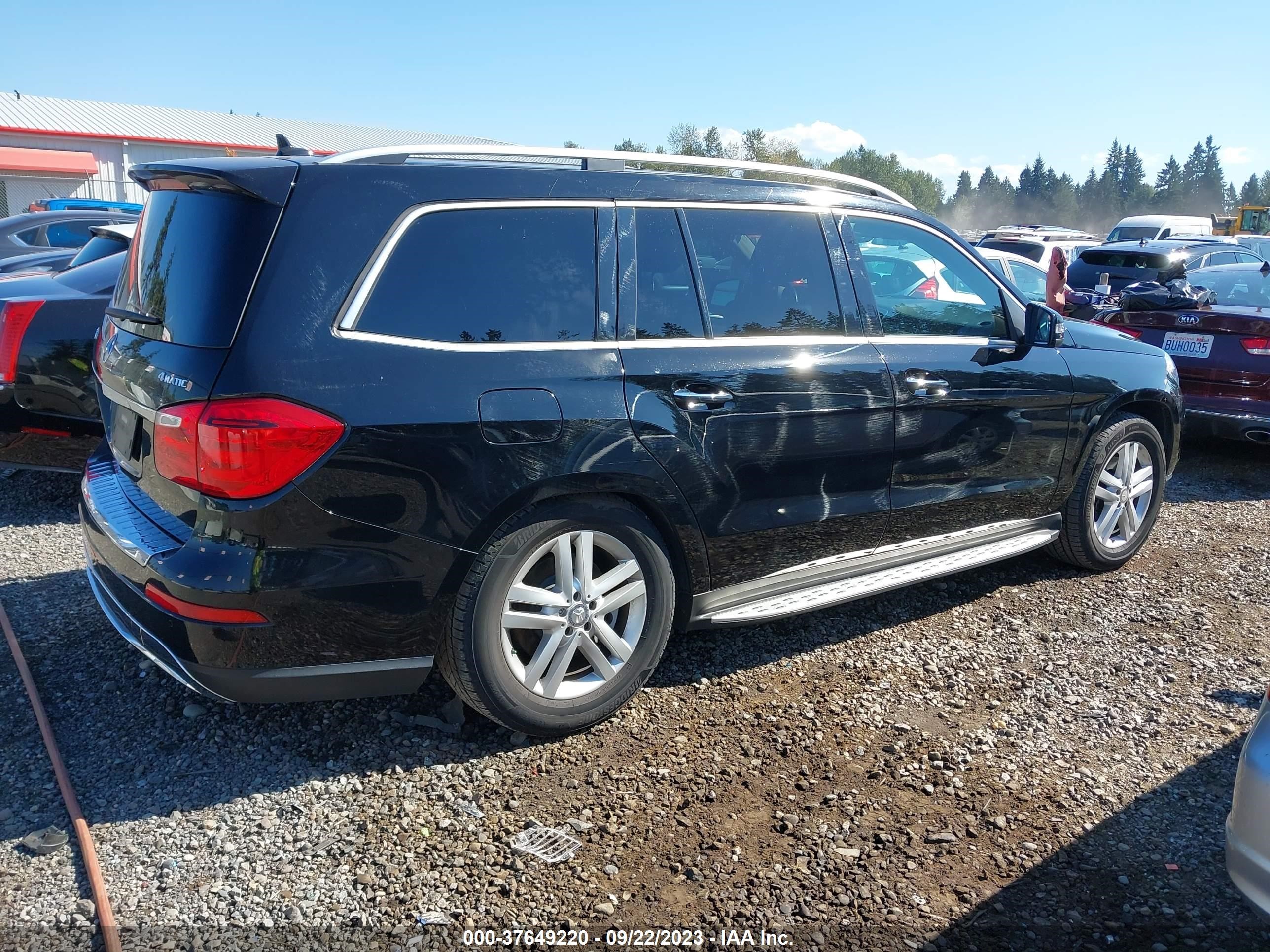 Photo 3 VIN: 4JGDF6EE4GA666463 - MERCEDES-BENZ GL 