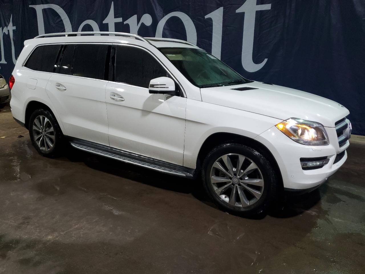 Photo 3 VIN: 4JGDF6EE5FA551174 - MERCEDES-BENZ GL-KLASSE 