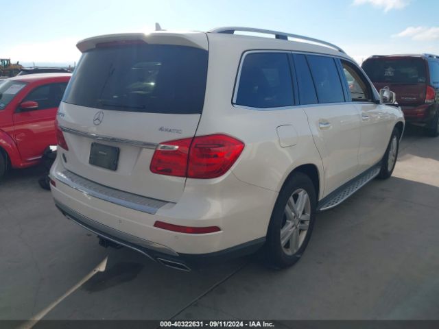 Photo 3 VIN: 4JGDF6EE5GA709983 - MERCEDES-BENZ GL-CLASS 