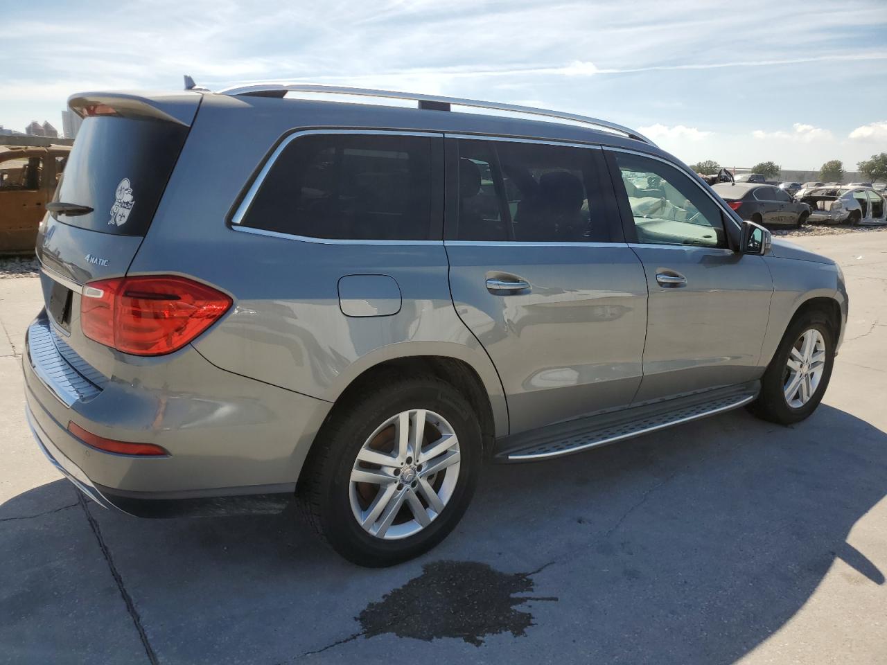 Photo 2 VIN: 4JGDF6EE6FA501612 - MERCEDES-BENZ GL-KLASSE 