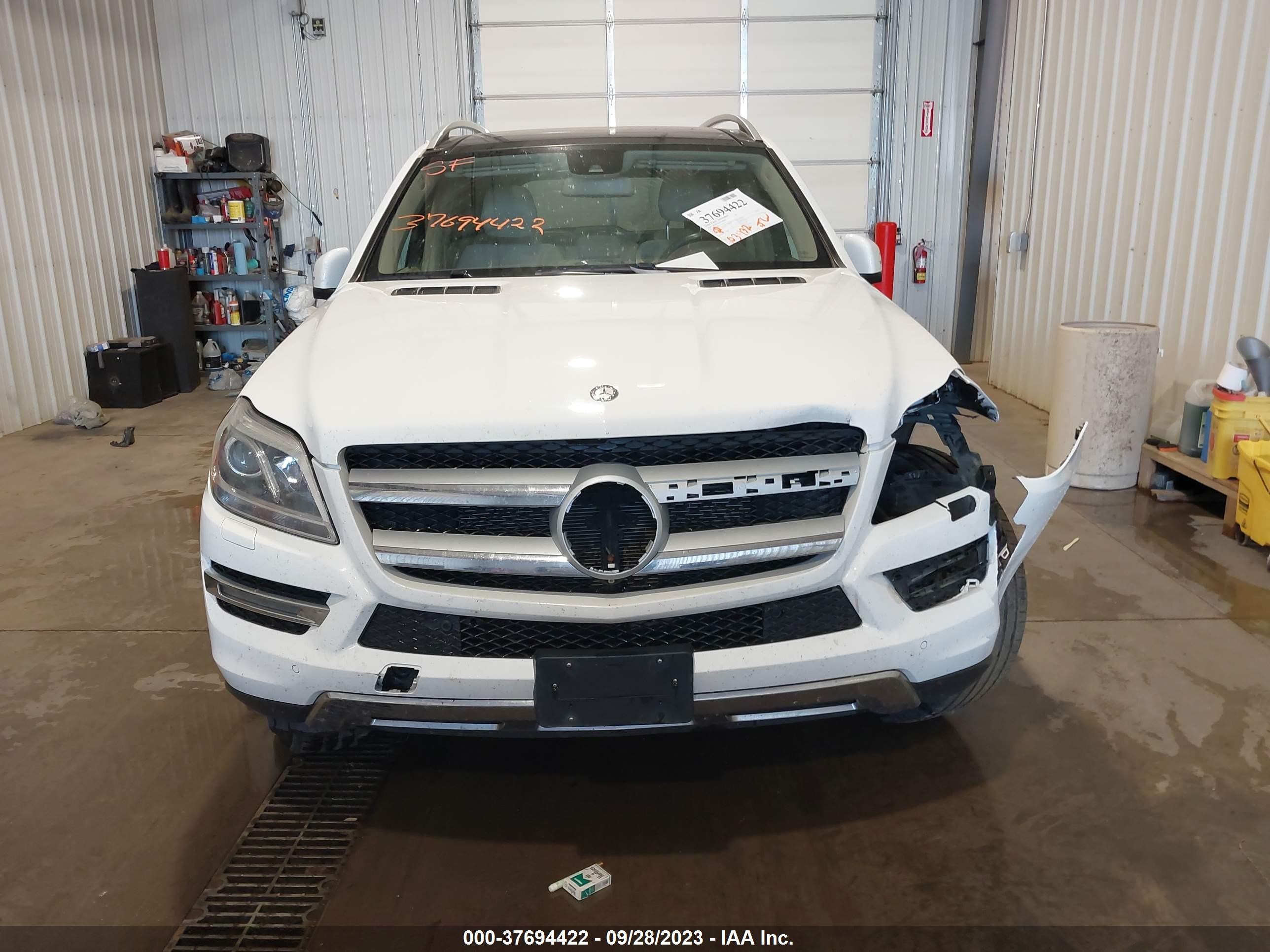 Photo 11 VIN: 4JGDF6EE6GA635439 - MERCEDES-BENZ GL 