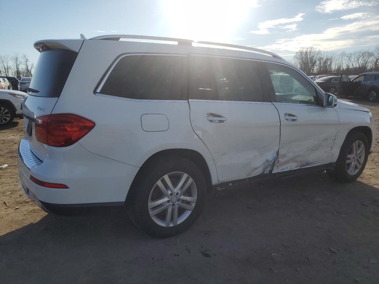 Photo 2 VIN: 4JGDF6EE8GA705782 - MERCEDES-BENZ GL-KLASSE 