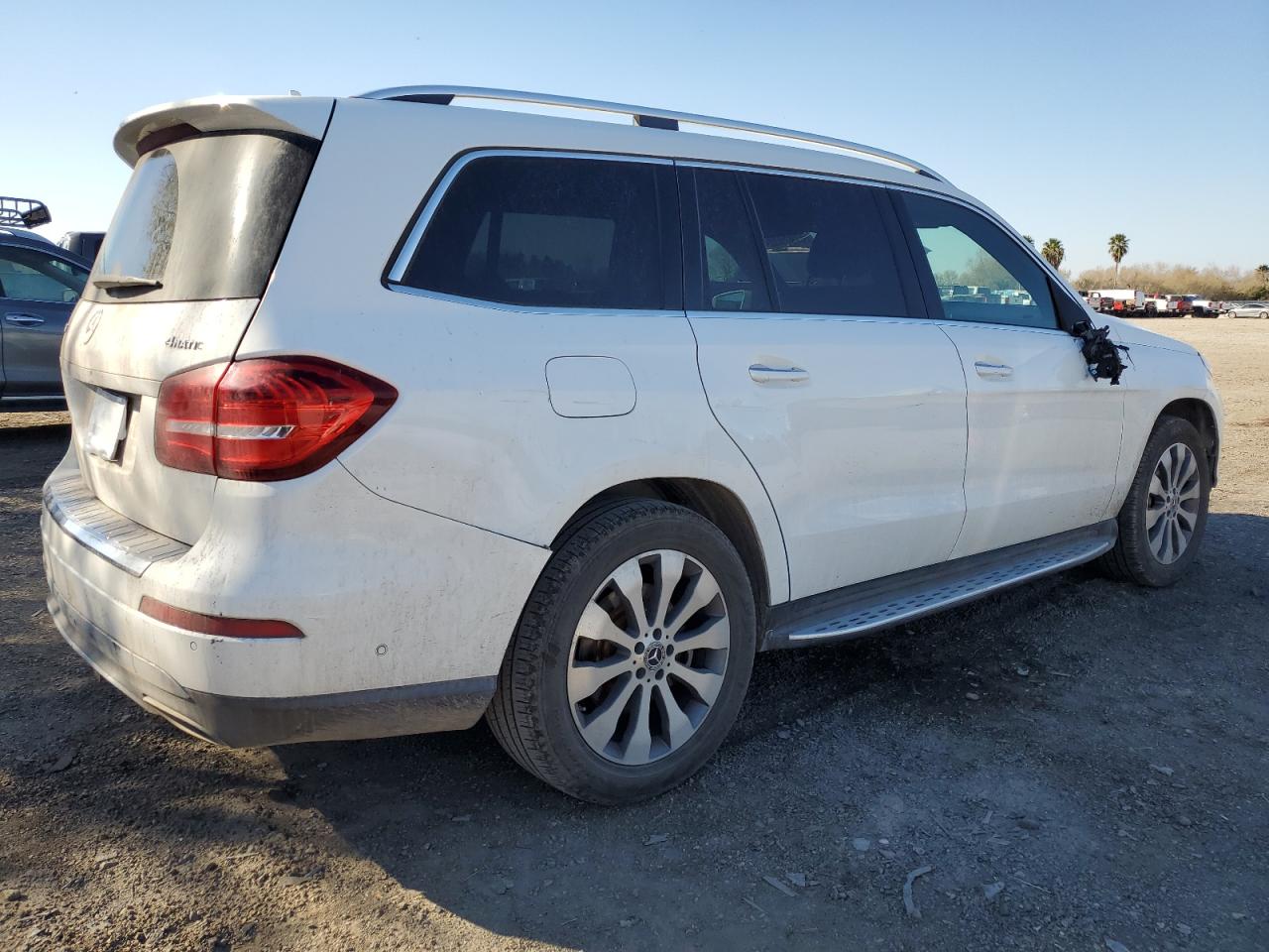 Photo 2 VIN: 4JGDF6EE8HA987424 - MERCEDES-BENZ GLS-CLASS 