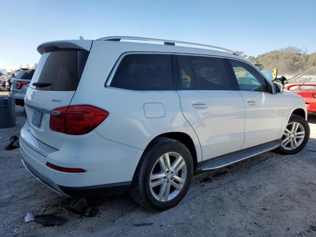 Photo 2 VIN: 4JGDF6EE9FA501670 - MERCEDES-BENZ GL-CLASS 