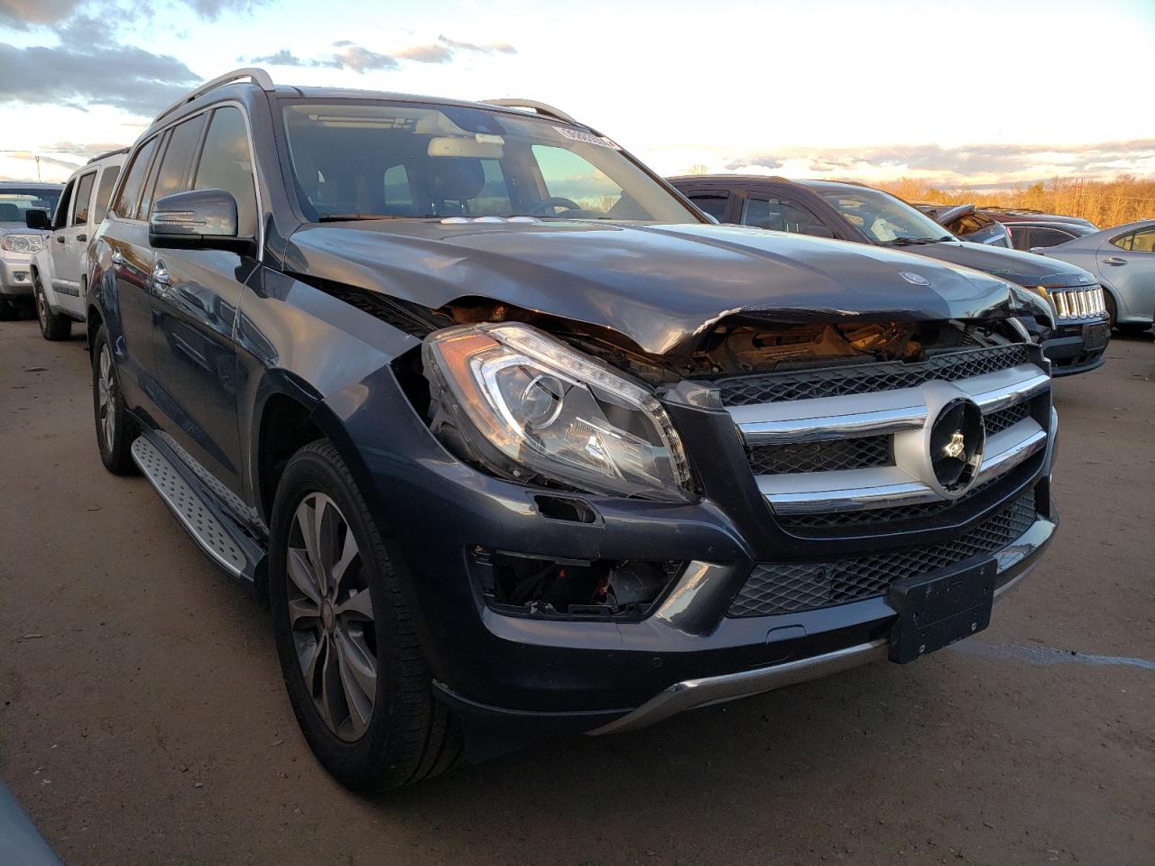 Photo 3 VIN: 4JGDF6EE9FA538105 - MERCEDES-BENZ GL-KLASSE 