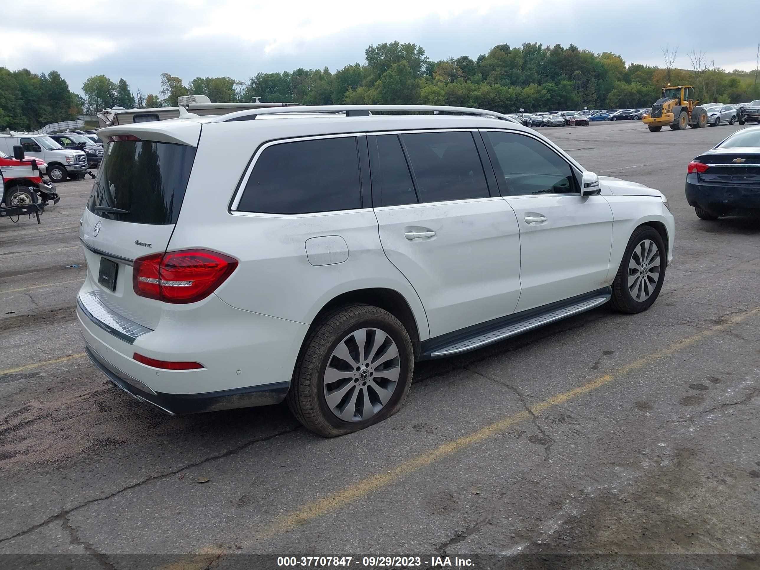 Photo 3 VIN: 4JGDF6EEXJB176336 - MERCEDES-BENZ GLS-KLASSE 