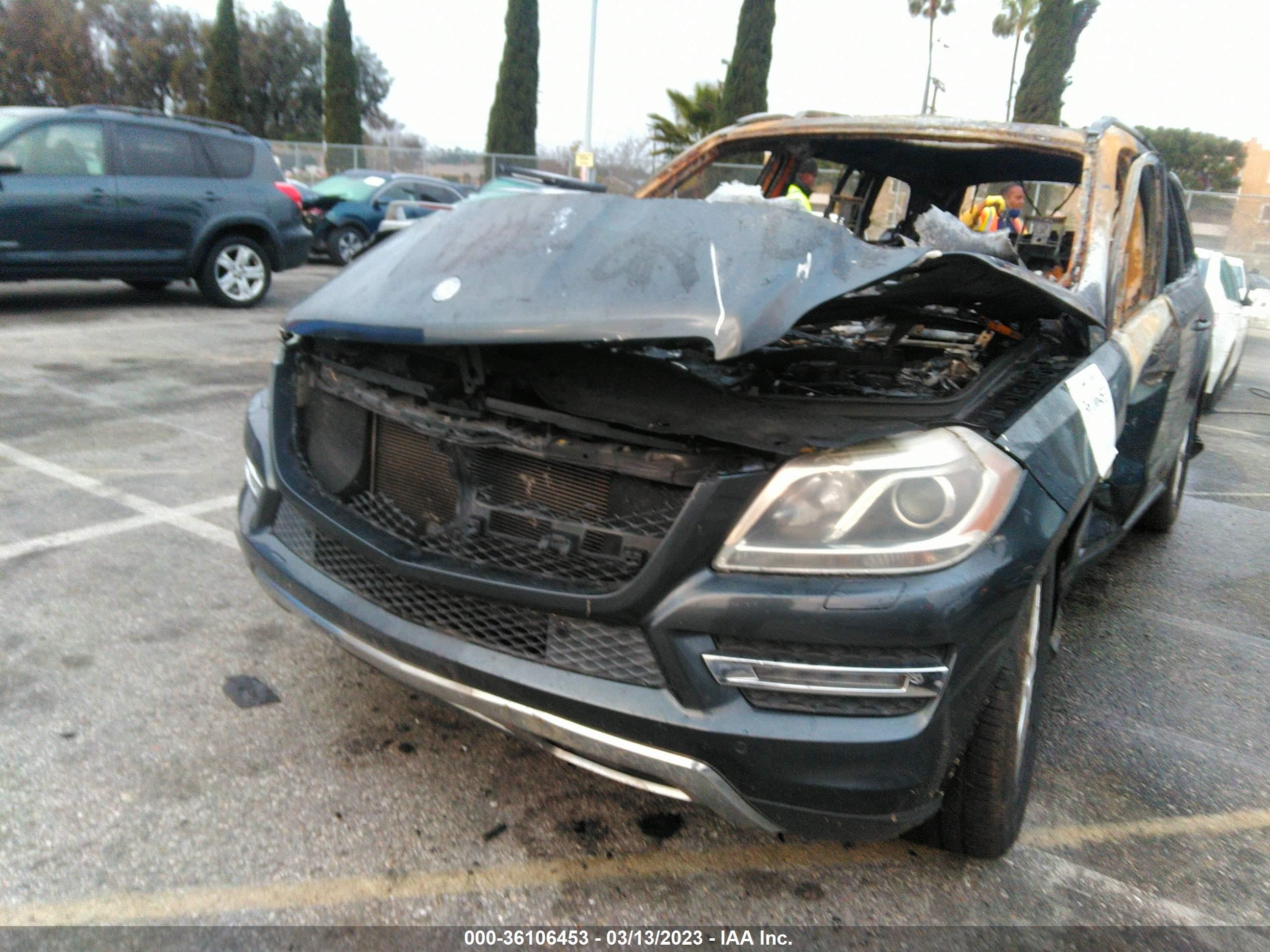 Photo 5 VIN: 4JGDF7CE1EA314477 - MERCEDES-BENZ GL-KLASSE 