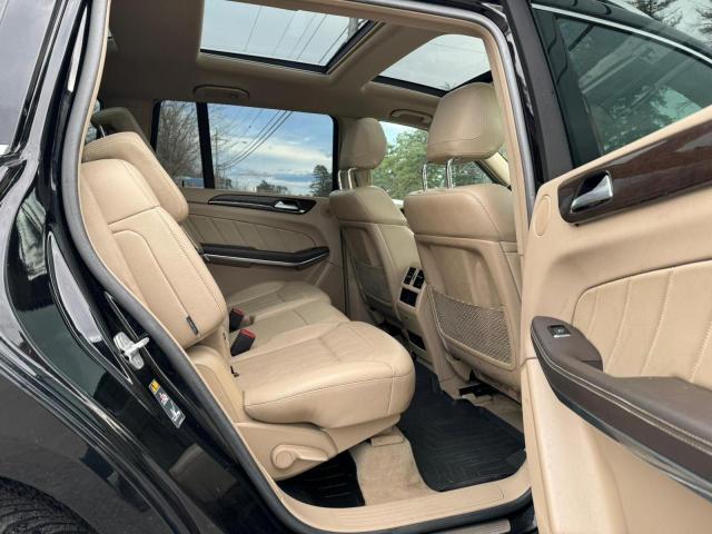 Photo 5 VIN: 4JGDF7CE2DA255194 - MERCEDES-BENZ GL-CLASS 