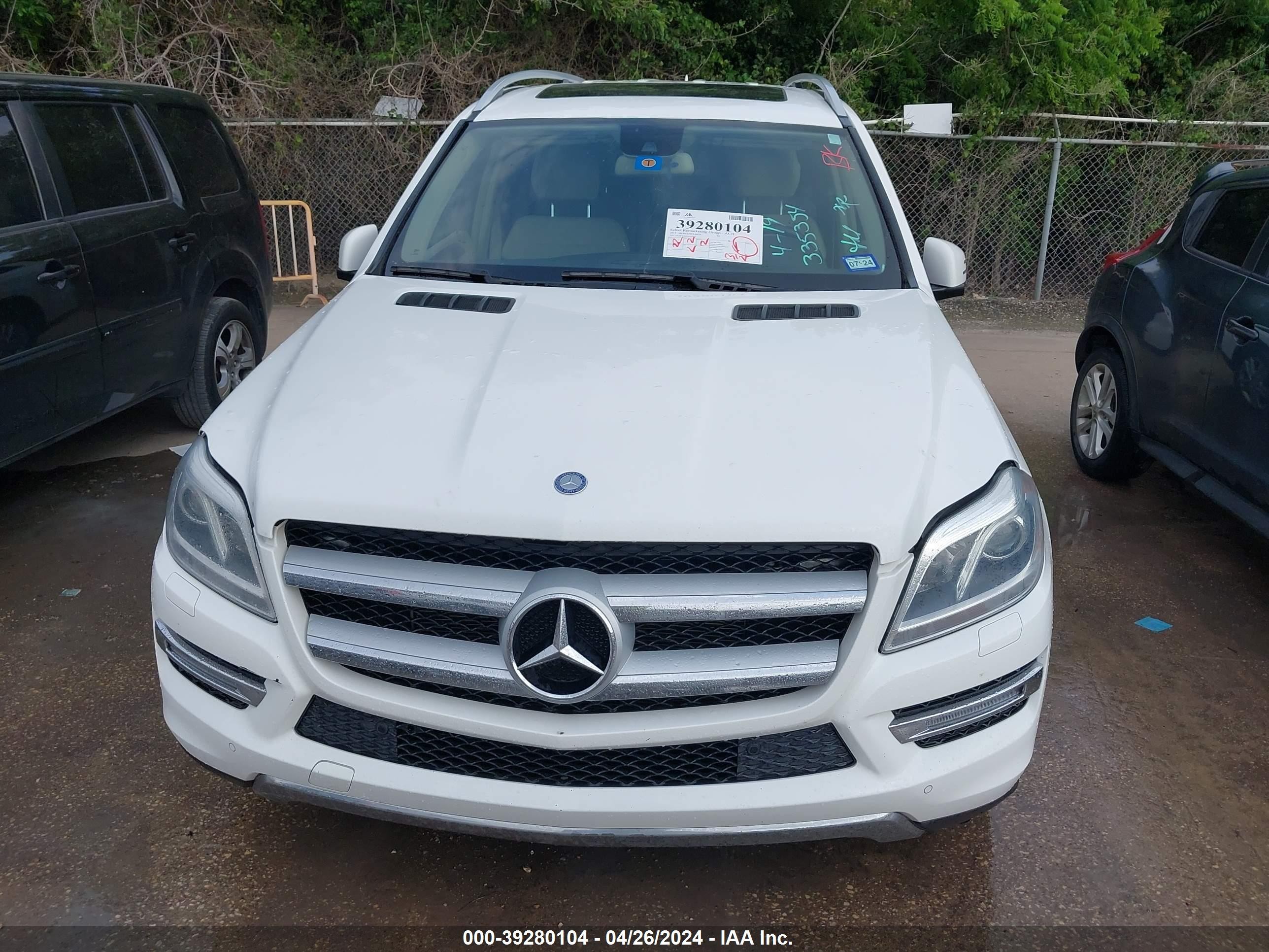 Photo 10 VIN: 4JGDF7CE2EA335354 - MERCEDES-BENZ NULL 