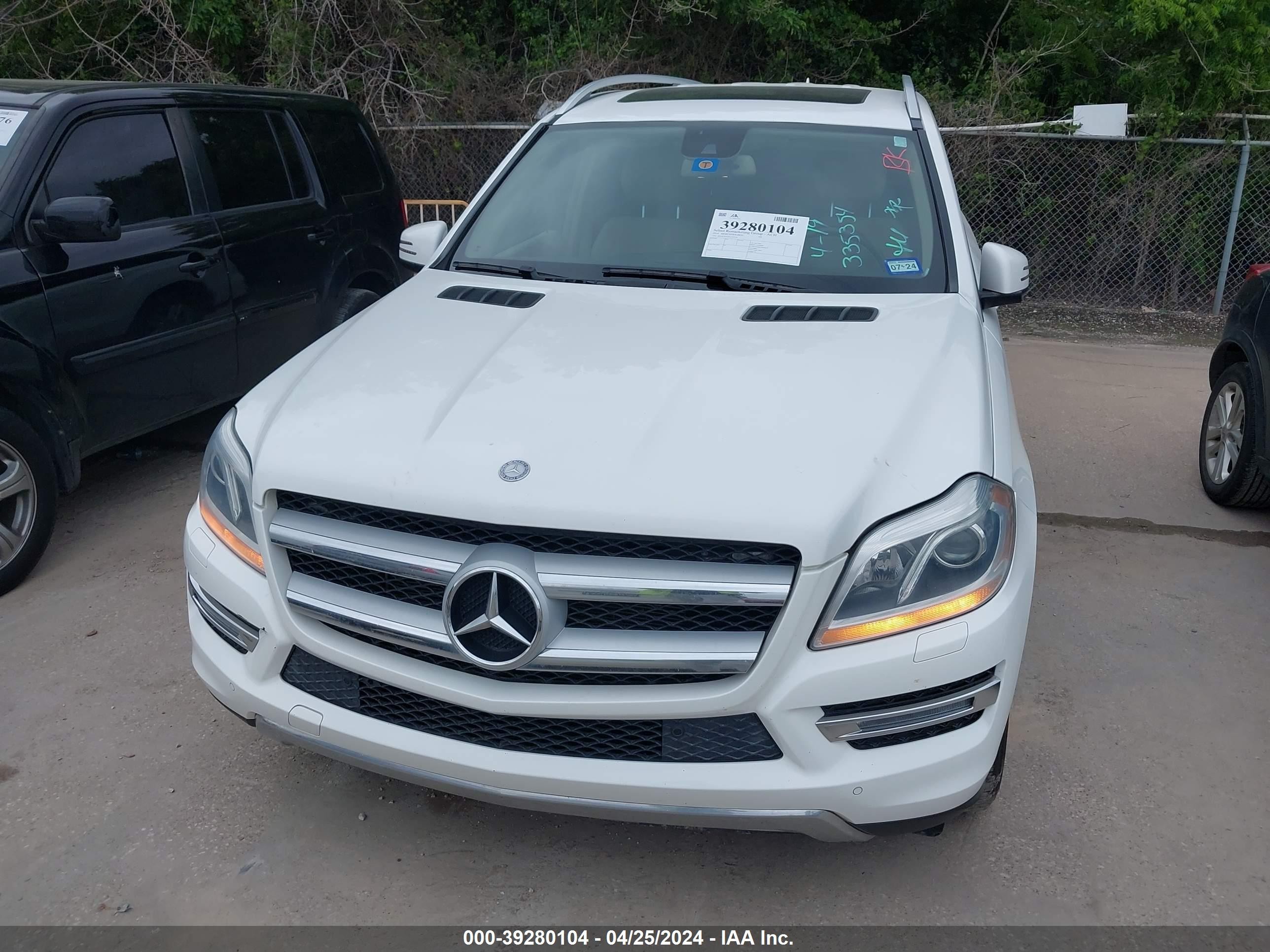 Photo 5 VIN: 4JGDF7CE2EA335354 - MERCEDES-BENZ NULL 