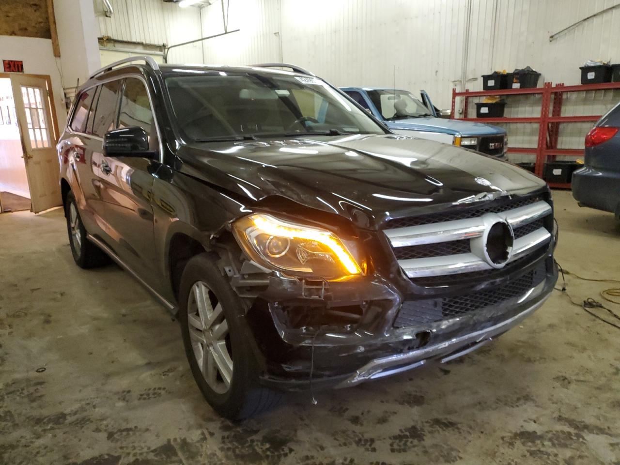 Photo 3 VIN: 4JGDF7CE4DA205817 - MERCEDES-BENZ GL-KLASSE 