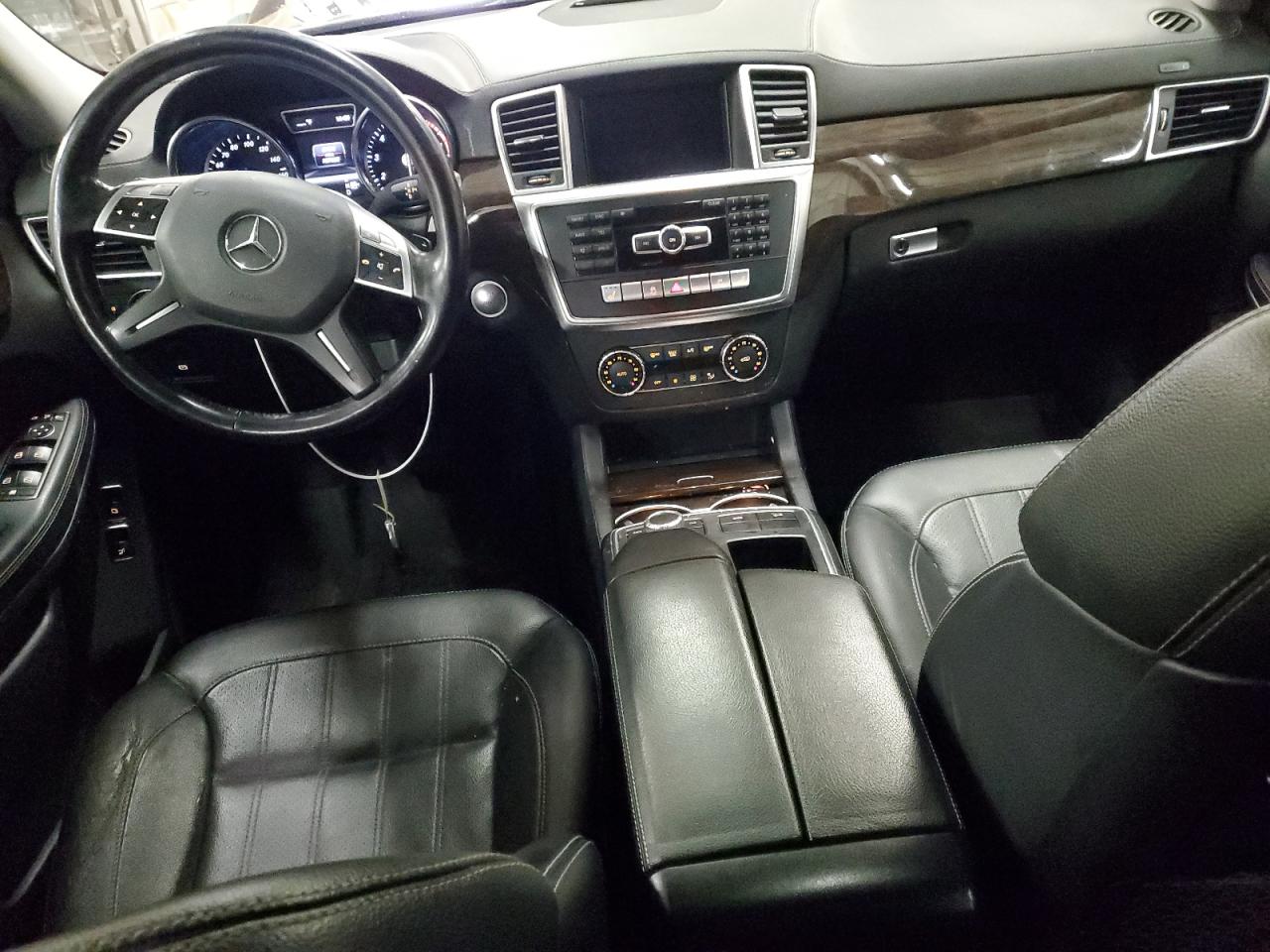 Photo 7 VIN: 4JGDF7CE4DA205817 - MERCEDES-BENZ GL-KLASSE 