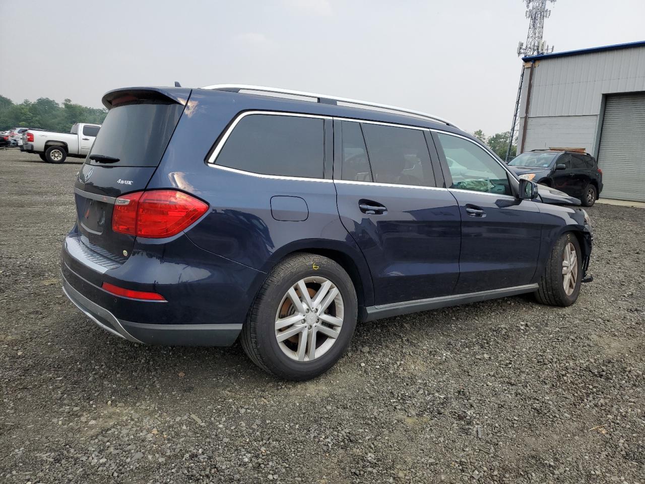 Photo 2 VIN: 4JGDF7CE5DA203395 - MERCEDES-BENZ GL-KLASSE 