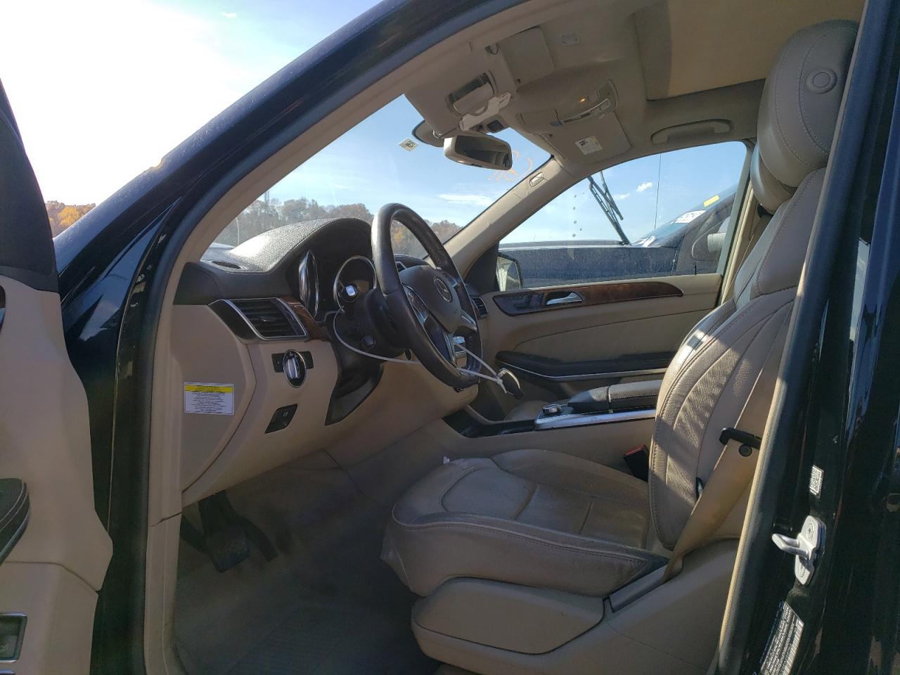 Photo 6 VIN: 4JGDF7CE6EA299703 - MERCEDES-BENZ GL-CLASS 