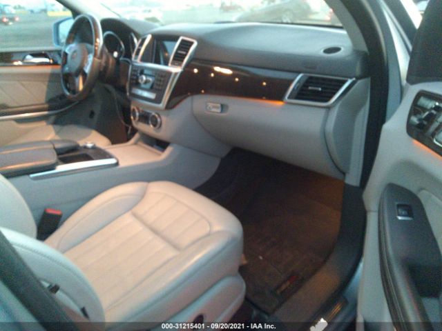 Photo 4 VIN: 4JGDF7CE6EA334398 - MERCEDES-BENZ GL-CLASS 