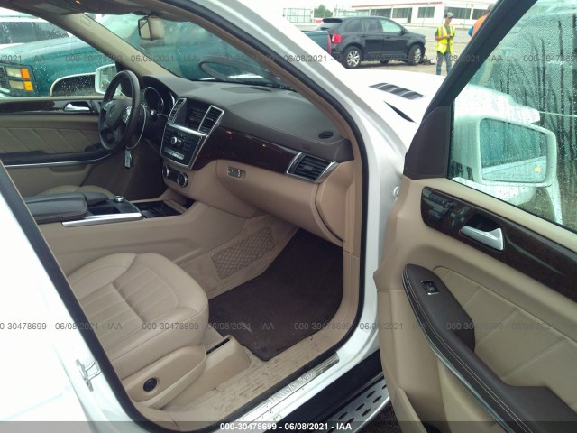 Photo 4 VIN: 4JGDF7CE8EA325623 - MERCEDES-BENZ GL-CLASS 