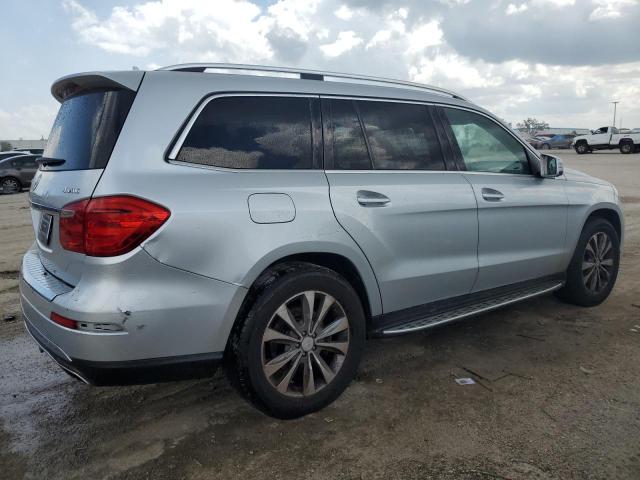 Photo 2 VIN: 4JGDF7CE9DA134095 - MERCEDES-BENZ GL-CLASS 