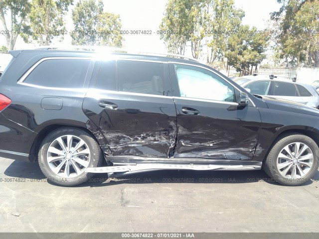 Photo 5 VIN: 4JGDF7CE9DA204713 - MERCEDES-BENZ GL-CLASS 