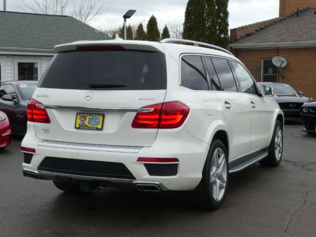 Photo 5 VIN: 4JGDF7DE2EA311716 - MERCEDES-BENZ GL-CLASS 