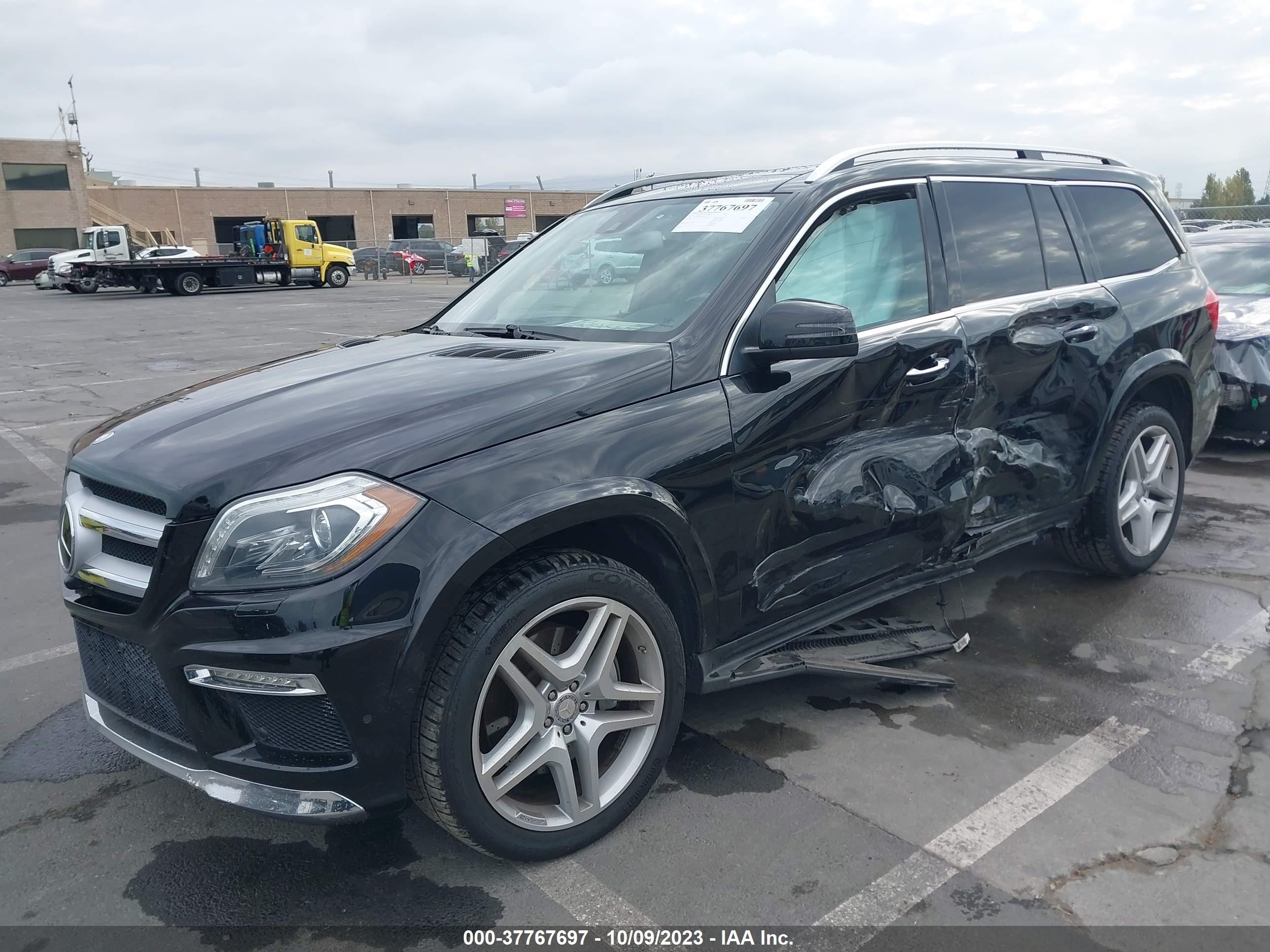 Photo 1 VIN: 4JGDF7DE2GA673225 - MERCEDES-BENZ GL 