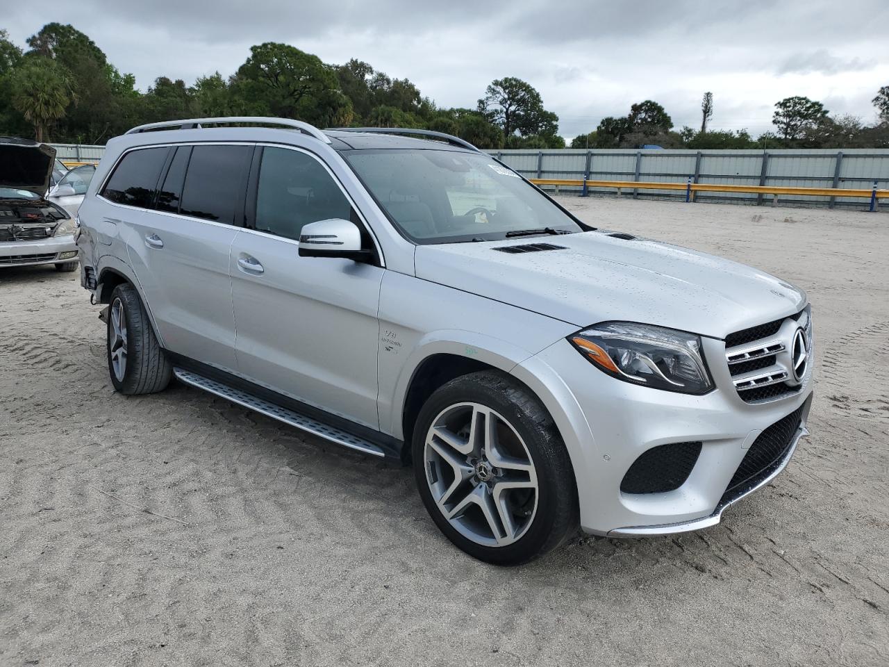 Photo 3 VIN: 4JGDF7DE4JB122361 - MERCEDES-BENZ GLS-KLASSE 